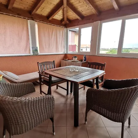 Mirna Apartament Umag