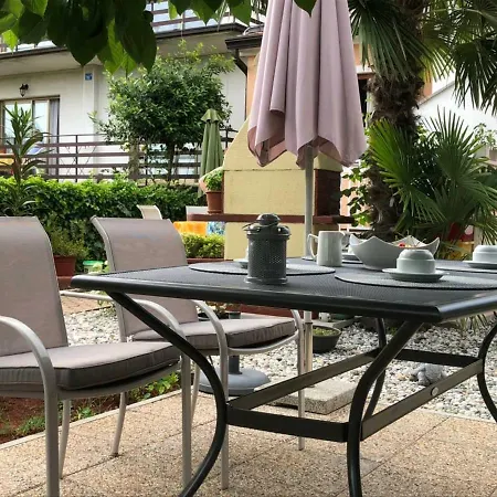 Mirna Apartament Umag