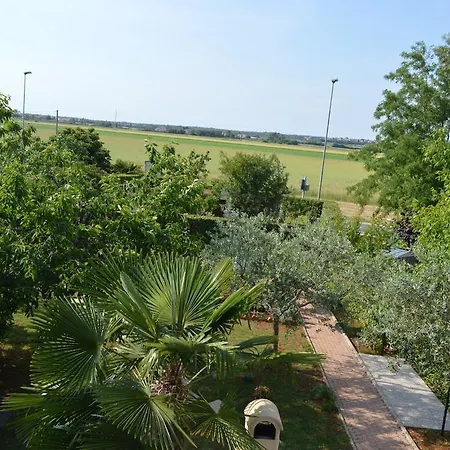 Mirna Apartment *
